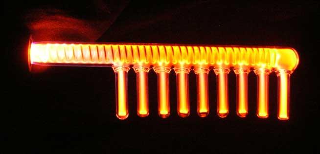Dr Clockwork Violet Wand Comb Orange